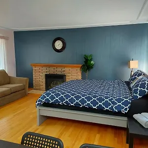 Guest house Henderson Place